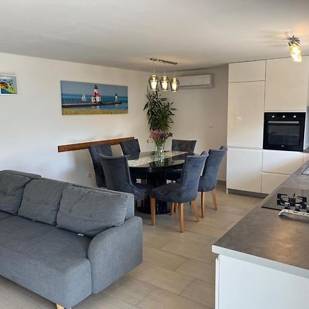 Apartment Verica In Duce - 20 Meters From The Beach 杜基拉特 外观 照片